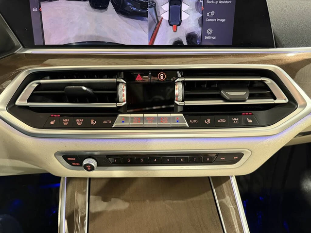 BMW X5 40i* ПАМЕТ* ПАНОРАМА* ПОДГРЕВ* 360 КАМЕРА* - автомобили, коли, обяви за нови и употребявани 6