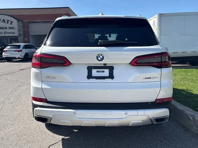 BMW X5 xDrive40i/ПОДГРЕВИ/SKY LOUNGE SUNROOF - автомобили, коли, обяви за нови и употребявани 4