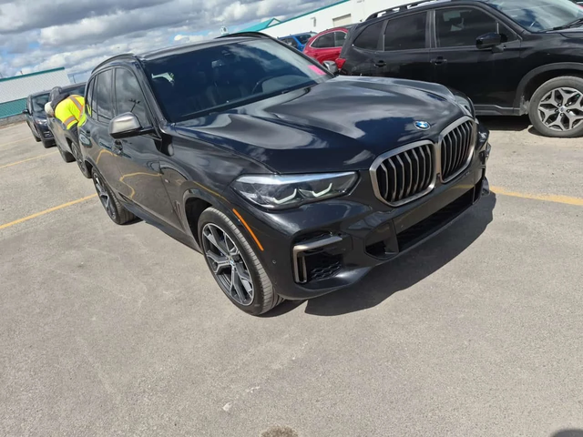BMW X5 * M50I * 2 КЛЮЧА * ПОДГРЕВИ * ПАНО * CARFAX - автомобили, коли, обяви за нови и употребявани 1