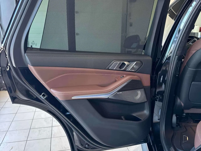 BMW X5 * M50i * ЛАЗЕРИ * ПАНО * ПОДГРЕВИ  * CARFAX - автомобили, коли, обяви за нови и употребявани 13