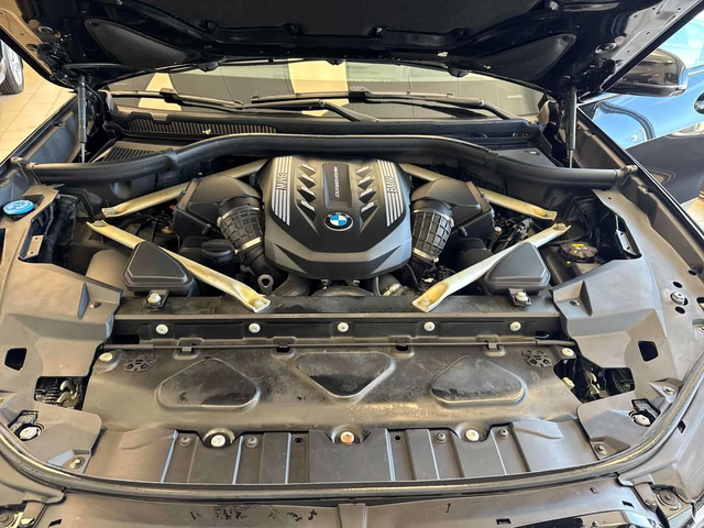 BMW X5 * M50i * ЛАЗЕРИ * ПАНО * ПОДГРЕВИ  * CARFAX - автомобили, коли, обяви за нови и употребявани 15