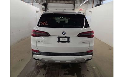 BMW X5 * xDrive40i * ПОДГРЕВИ * 360 * PANO * CARFAX - автомобили, коли, обяви за нови и употребявани 16