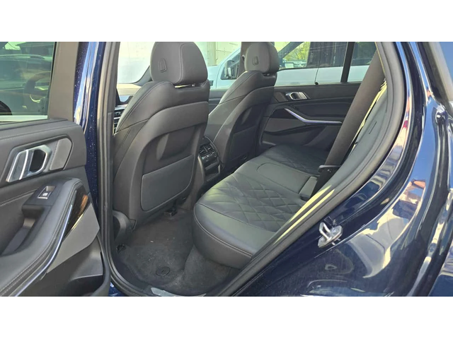 BMW X5 * xDrive40i * ПОДГРЕВИ * 360 * PANO * CARFAX - автомобили, коли, обяви за нови и употребявани 15