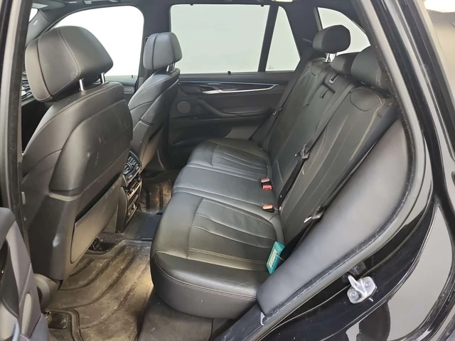 BMW X5 * xDrive35d * ПОДГРЕВИ * H/K * ПАНО * CARFAX - автомобили, коли, обяви за нови и употребявани 11
