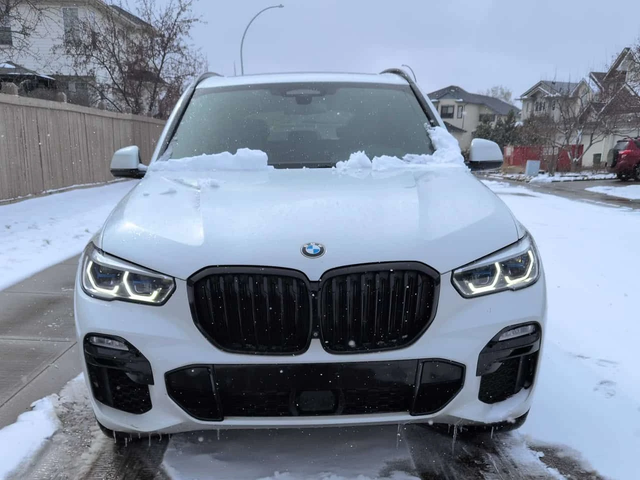 BMW X5 * XDRIVE50I * LASER* DISTRONIC* ОБДУХВАНЕ* - автомобили, коли, обяви за нови и употребявани 1