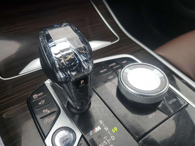 BMW X5 * M50i * ЛАЗЕР * ДИСТРОНИК * 360 * ОБДУХВАНЕ - автомобили, коли, обяви за нови и употребявани 9