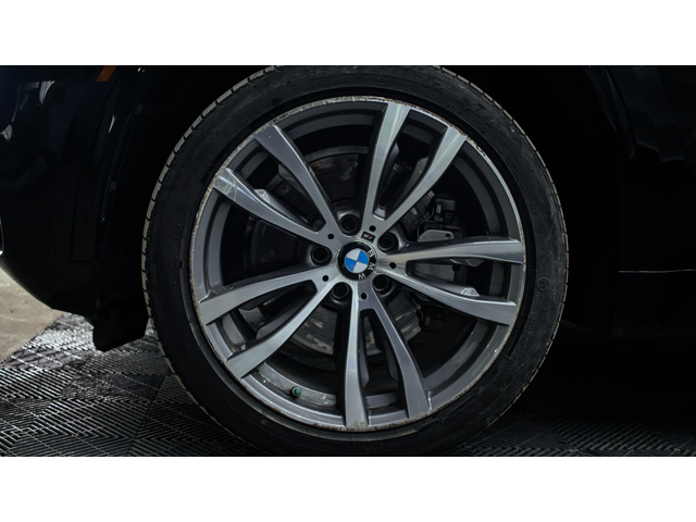 BMW X5 * Xdrive5.0i* Pano* Ambient* Keyless* CarPlay - автомобили, коли, обяви за нови и употребявани 7