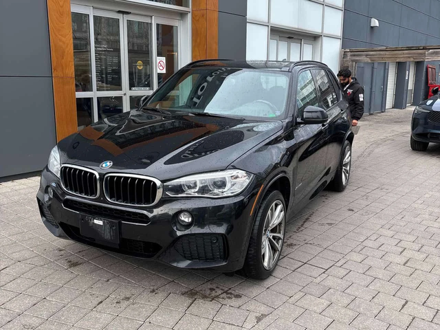 BMW X5 * xDrive35i * DISTRONIC* HARMAN/KARDON* ПАНОРАМА* - автомобили, коли, обяви за нови и употребявани 0