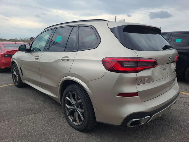 BMW X5 * xDrive40i * ЛАЗЕРИ * ОБДУХВАНЕ * ПАНО * H/K * - автомобили, коли, обяви за нови и употребявани 3