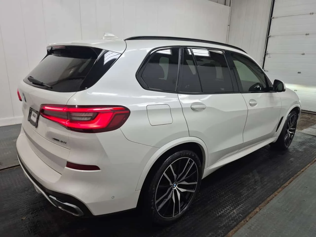 BMW X5 XDRIVE * ЛАЗЕРИ* 360 КАМЕРА* АМБИЕНТНО* ОБДУХВАНЕ* - автомобили, коли, обяви за нови и употребявани 2