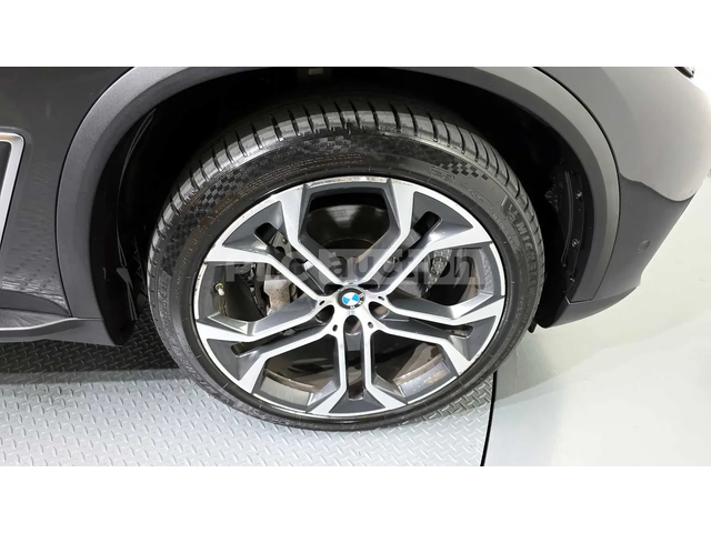 BMW X5 HEAD-UP * ОДБУХВАНЕ * PANO * 360 - автомобили, коли, обяви за нови и употребявани 4