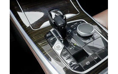 BMW X5 xDrive40i * PREMIUM ESSENTIAL PCK * ПАНОРАМА - автомобили, коли, обяви за нови и употребявани 13