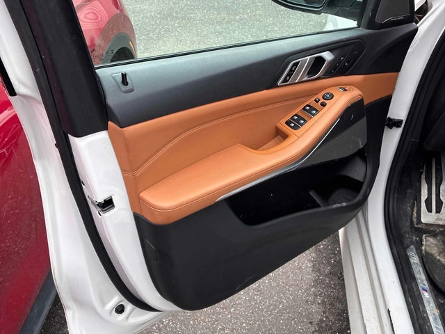 BMW X5 xDrive40i/M-PACK/LASER/H&K/PANO/360/ОБДУХВАНЕ/HUD - автомобили, коли, обяви за нови и употребявани 9