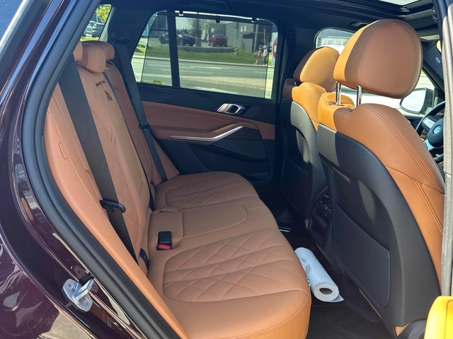 BMW X5 xDrive50e / CARFAX - автомобили, коли, обяви за нови и употребявани 15
