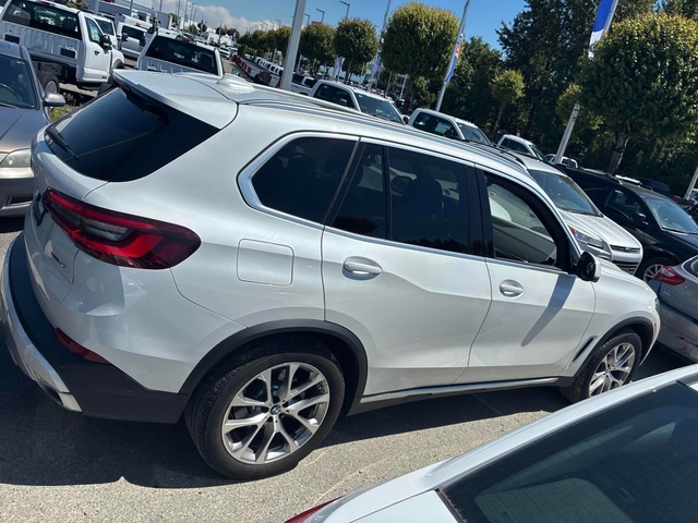 BMW X5 xDrive40i * CARFAX * АВТО КРЕДИТ * - автомобили, коли, обяви за нови и употребявани 3