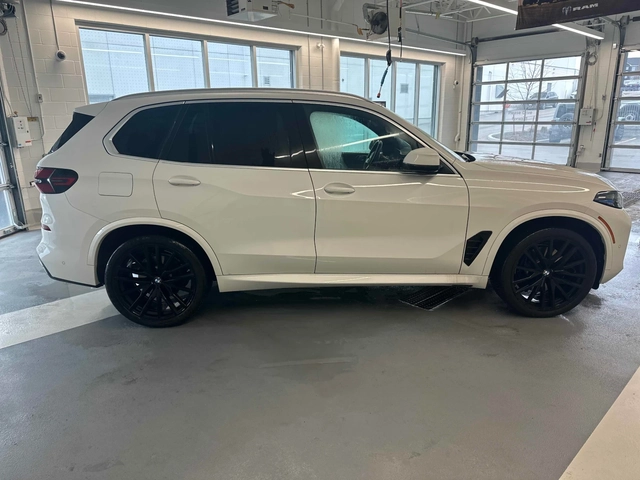 BMW X5 xDRIVE40i / CARFAX - автомобили, коли, обяви за нови и употребявани 2