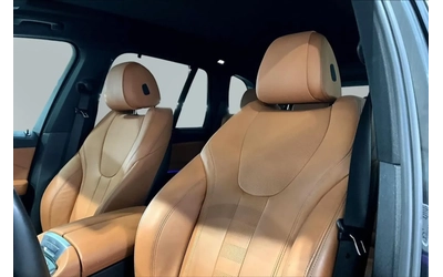 BMW X5 xDrive40i Premium Essential // M-sport / - автомобили, коли, обяви за нови и употребявани 8
