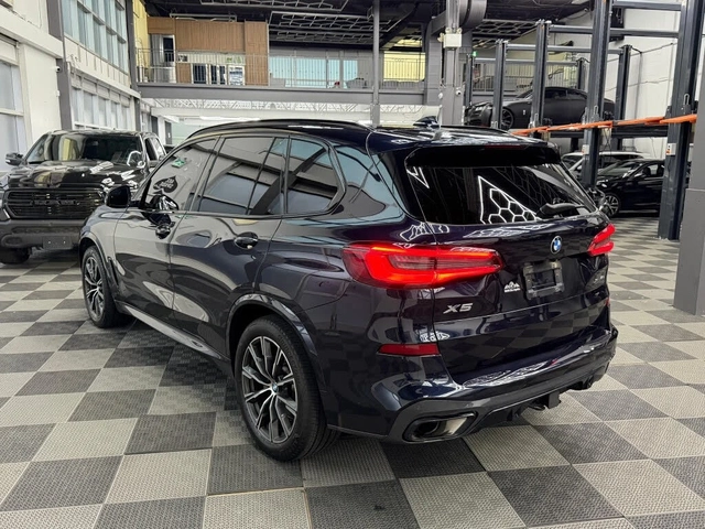 BMW X5 xDRIVE40i/M-SPORT PKG/PANOROOF/DRIVE-ASSISTS - автомобили, коли, обяви за нови и употребявани 3