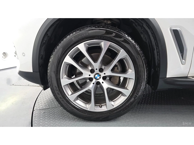 BMW X5 ВЪЗДУХ* ПАМЕТ* ОБДУХВАНЕ* ПОДГРЕВ* КАМЕРА* - автомобили, коли, обяви за нови и употребявани 4