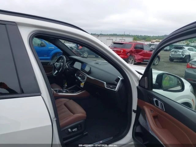 BMW X5 xDrive50i* M-SPORT* LASER* Bowers&Wilkins* МАСАЖИ* - автомобили, коли, обяви за нови и употребявани 4