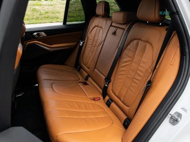 BMW X5 M-SPORT* xDrive* ADPAT LED* H/K* PANO - автомобили, коли, обяви за нови и употребявани 3