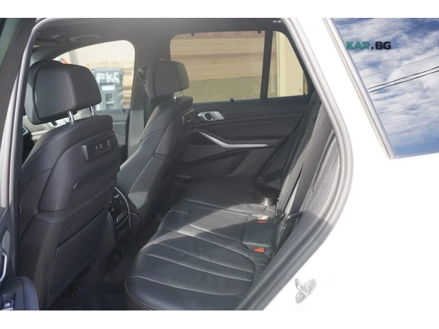 BMW X5 xDrive* 360* HUD* DISTRO* ОБДУХ* H/K* PANO* ВЪЗДУХ - автомобили, коли, обяви за нови и употребявани 3