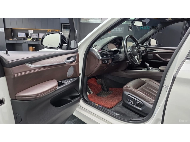 BMW X5 xDrive M50d* КОЖА* ОБДУХВ* ПАНО* НАВИ* 360 - автомобили, коли, обяви за нови и употребявани 7