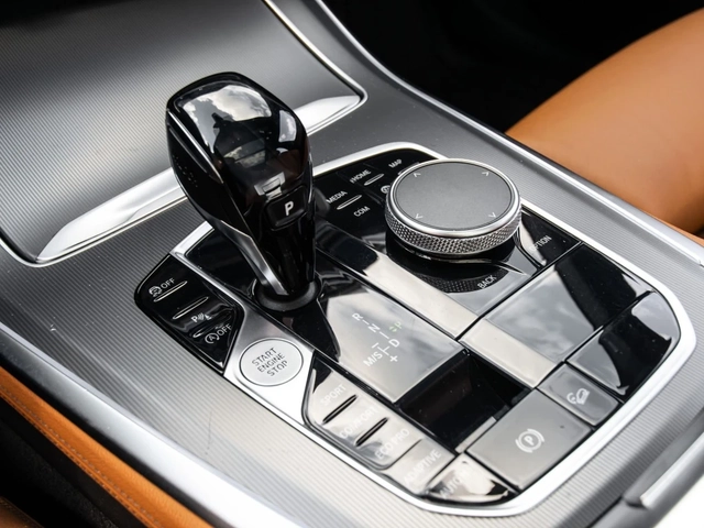 BMW X5 xDrive / M Sport / Panorama / - автомобили, коли, обяви за нови и употребявани 13