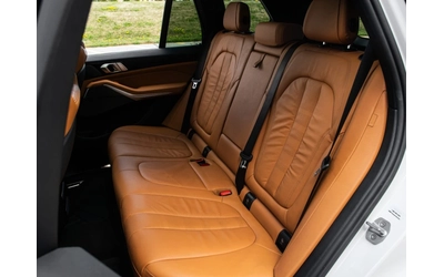 BMW X5 xDrive / M Sport / Panorama / - автомобили, коли, обяви за нови и употребявани 6