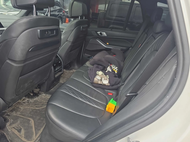 BMW X5 xDrive40i - автомобили, коли, обяви за нови и употребявани 9
