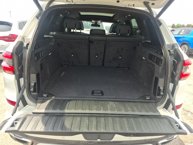 BMW X5 Drive40i - автомобили, коли, обяви за нови и употребявани 11