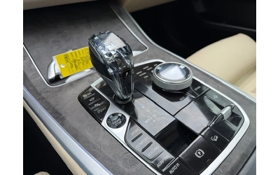BMW X5 xDrive 40i/Crystal Package/Laser Lights/Air Suspen - автомобили, коли, обяви за нови и употребявани 7