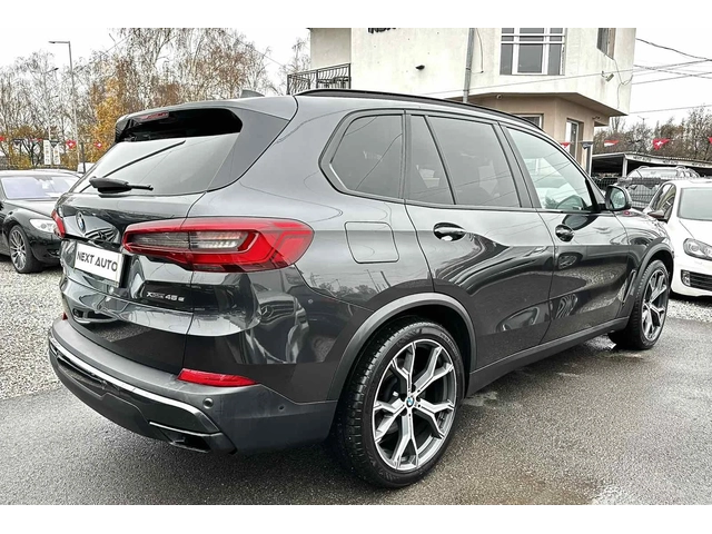 BMW X5 394HP Plug-In Hybrid PANO LED DISTRONIC BLIND SPOT - автомобили, коли, обяви за нови и употребявани 4