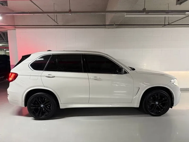 BMW X5 3.0D - автомобили, коли, обяви за нови и употребявани 2