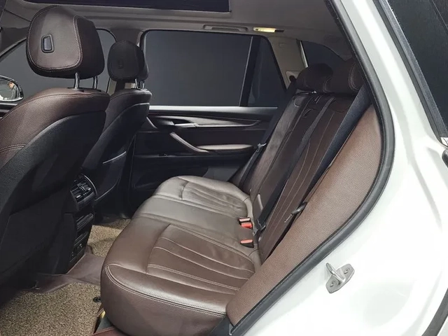BMW X5 3.0D - автомобили, коли, обяви за нови и употребявани 11