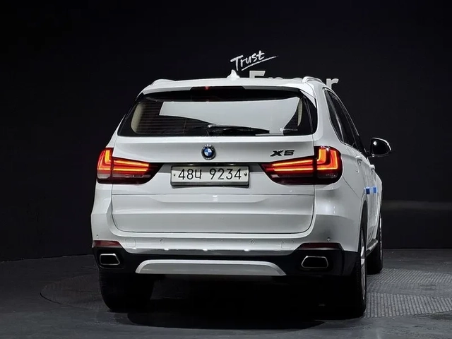 BMW X5 3.0D - автомобили, коли, обяви за нови и употребявани 3