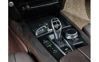 BMW X5 3.0D - автомобили, коли, обяви за нови и употребявани 8