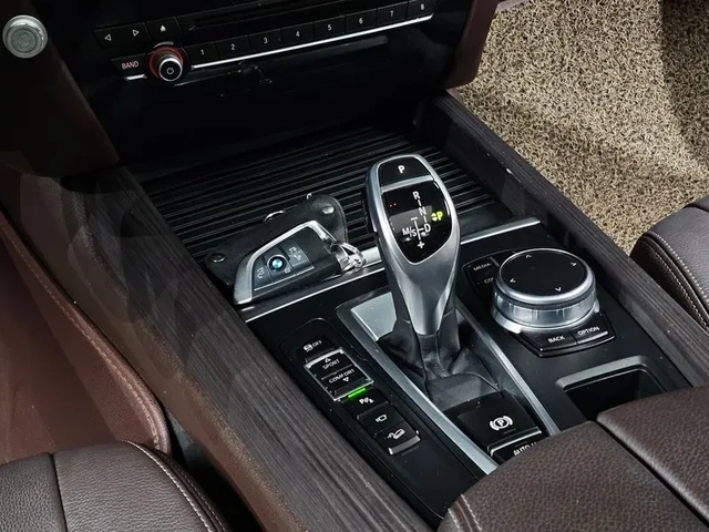 BMW X5 3.0D - автомобили, коли, обяви за нови и употребявани 8