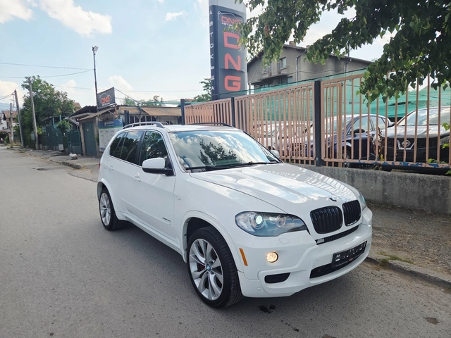 BMW X5 4, 8I Mpaket EURO5 - автомобили, коли, обяви за нови и употребявани 1