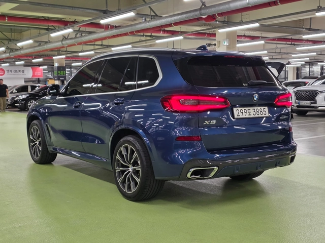 BMW X5 M-PK* DIS* 360* HUD* ОБДУХ* PANO* SWAROVSKI* M-BRA - автомобили, коли, обяви за нови и употребявани 3