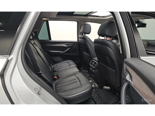 BMW X5 6+ 1 МЕСТА | ПЕЧКА | ACC | АДАПТИВНО ОКАЧВАНЕ - автомобили, коли, обяви за нови и употребявани 7