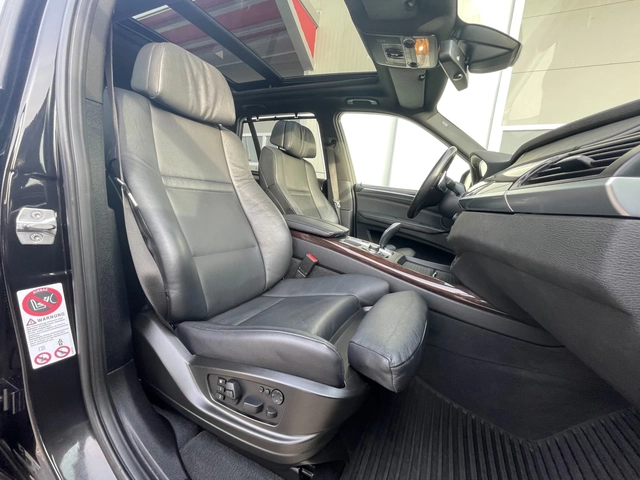 BMW X5 4.0d Xd Реален пробег - автомобили, коли, обяви за нови и употребявани 8