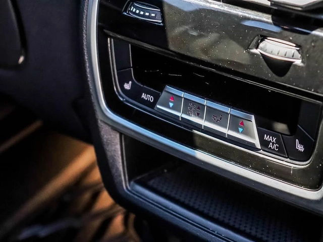BMW X5 40i M-PACK * ПАНО * КАМЕРА * ПОДГРЕВИ * HARMAN K - автомобили, коли, обяви за нови и употребявани 9