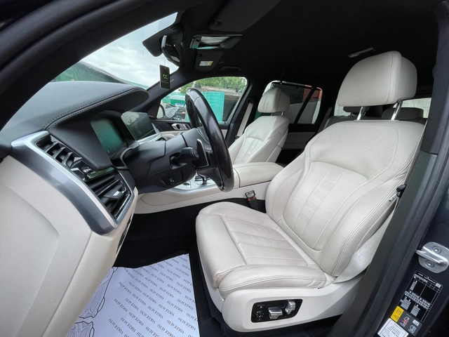 BMW X5 45e* M-Pack* AIR* H/K* MEMORY* KEYLESS GO - автомобили, коли, обяви за нови и употребявани 12