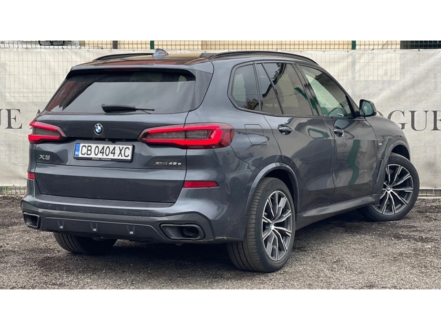 BMW X5 45e* M-Pack* AIR* H/K* MEMORY* KEYLESS GO - автомобили, коли, обяви за нови и употребявани 1