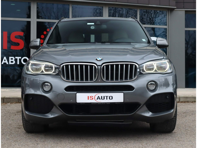 BMW X5 M50D/Harman Kardon/Панорама/Дистроник/Подгрев/Камера - автомобили, коли, обяви за нови и употребявани 1