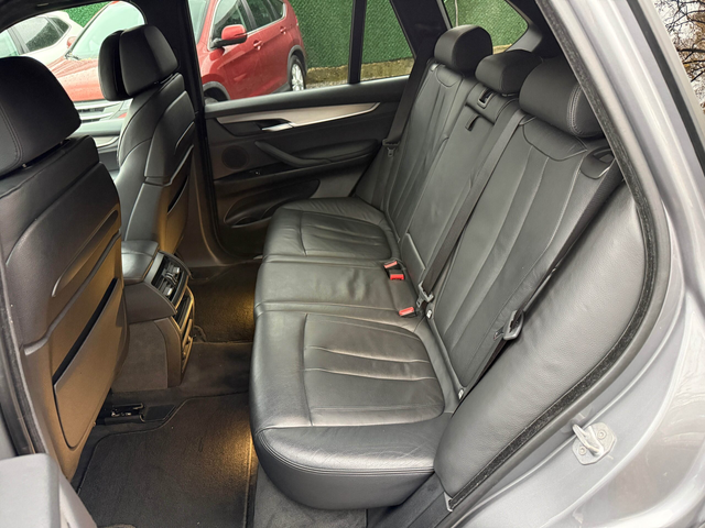 BMW X5 M50d Mpack 381hp FULL - автомобили, коли, обяви за нови и употребявани 17