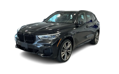 bmw-x5-m50i-enhanced-pkg-driver-assistance-pkg-interior-glass-controls-carbon-fiber-trim-black-exterior-contents-bmw-l - 5