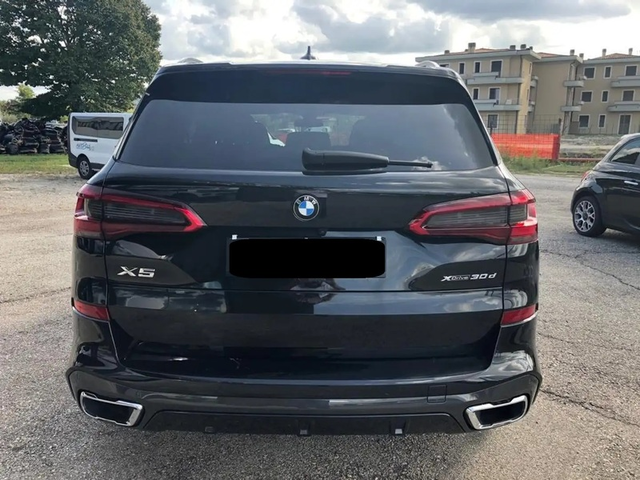 BMW X5 X5 3.0d xDrive M-Pack - автомобили, коли, обяви за нови и употребявани 3
