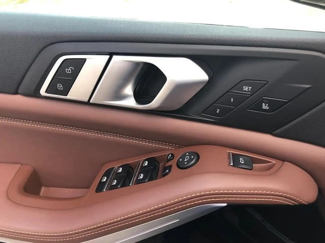 BMW X5 X5 3.0d xDrive M-Pack - автомобили, коли, обяви за нови и употребявани 9